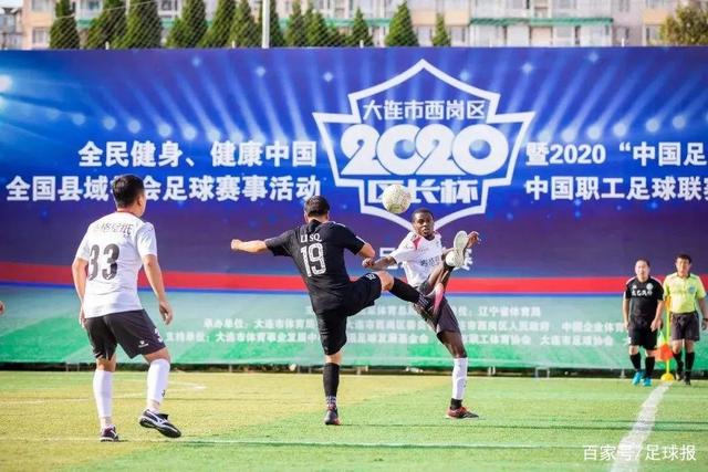 76人主场强势逆转骑士，哈登与马克西现场冲突引发关注